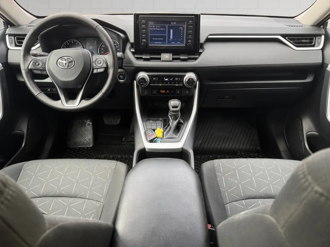 Toyota RAV 4 снимка Toyota RAV 4