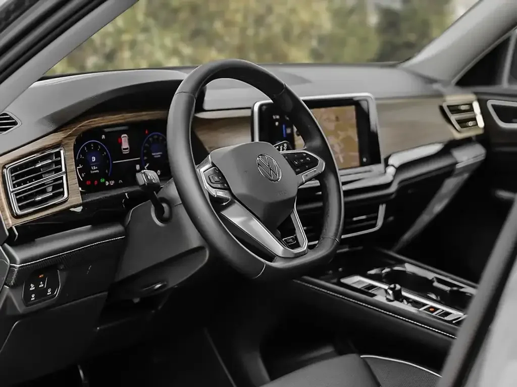 Volkswagen Atlas снимка Volkswagen Atlas