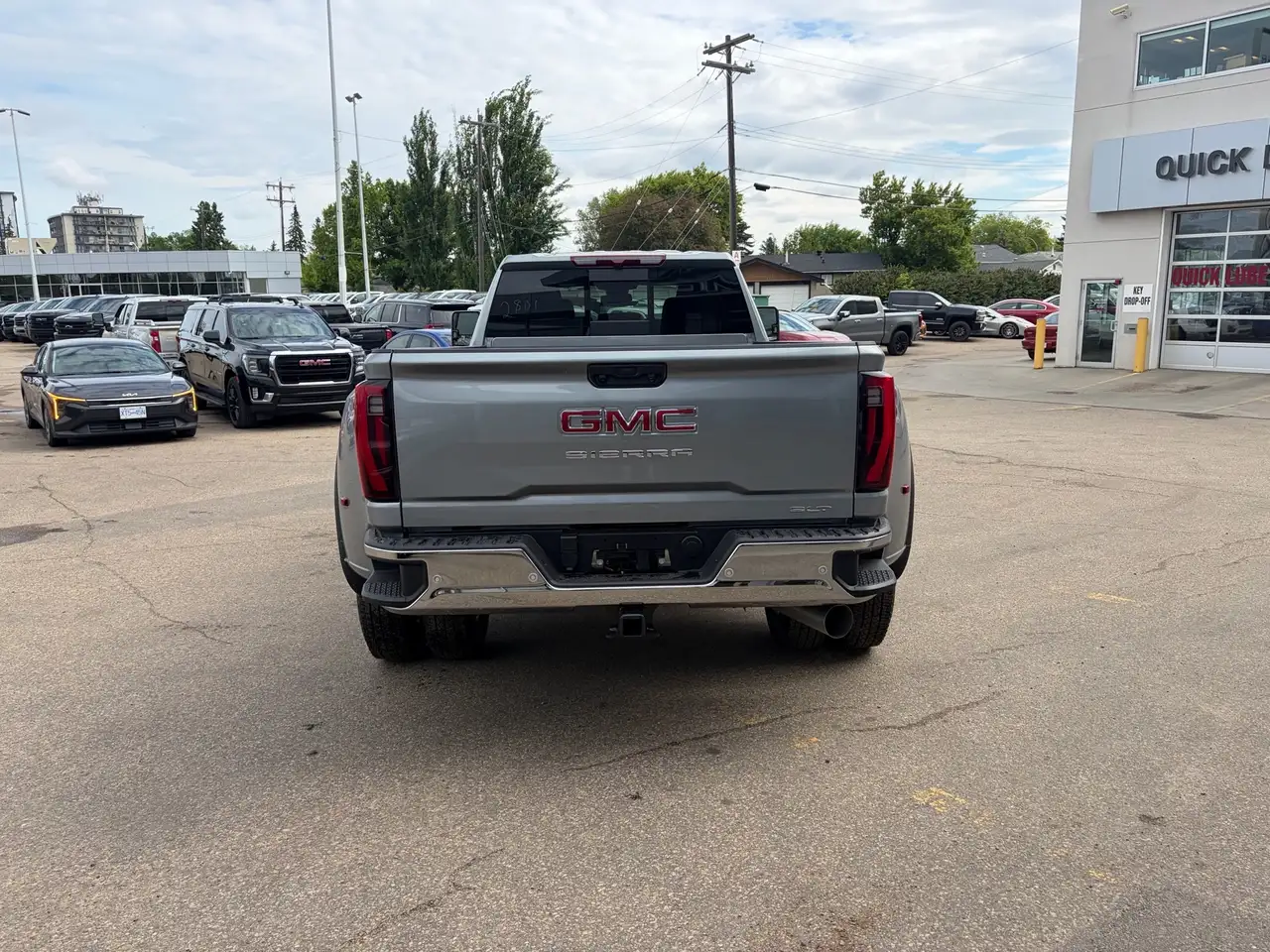 GMC Sierra 3500HD снимка GMC Sierra 3500HD