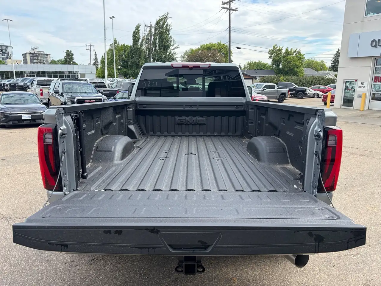 GMC Sierra 3500HD снимка GMC Sierra 3500HD