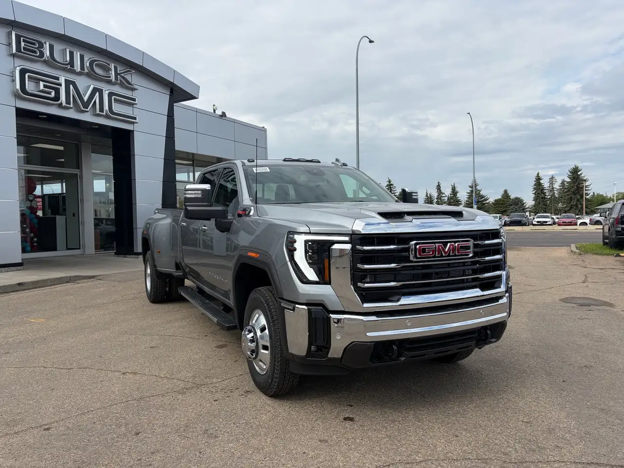 GMC Sierra 3500HD снимка GMC Sierra 3500HD