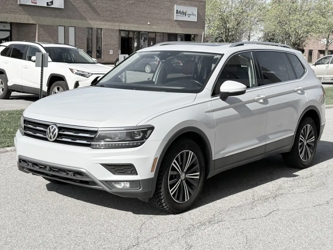 Volkswagen Tiguan снимка Volkswagen Tiguan