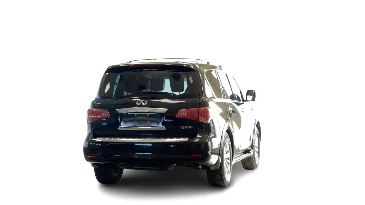Infiniti QX80 снимка Infiniti QX80