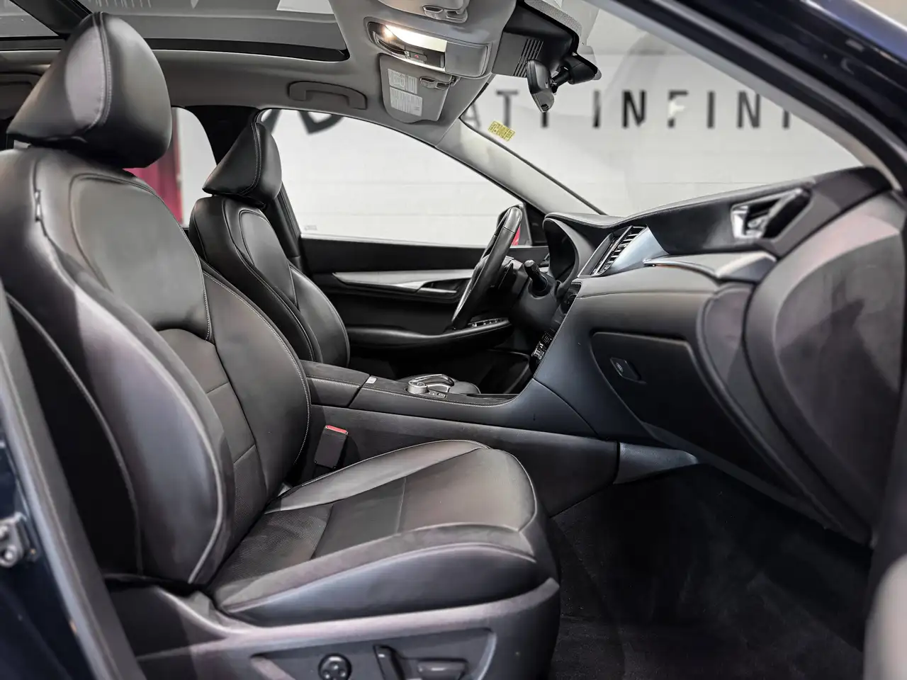 Infiniti QX50 снимка Infiniti QX50