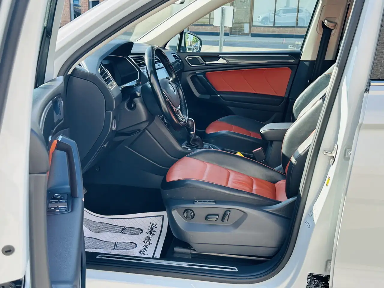 Volkswagen Tiguan снимка Volkswagen Tiguan