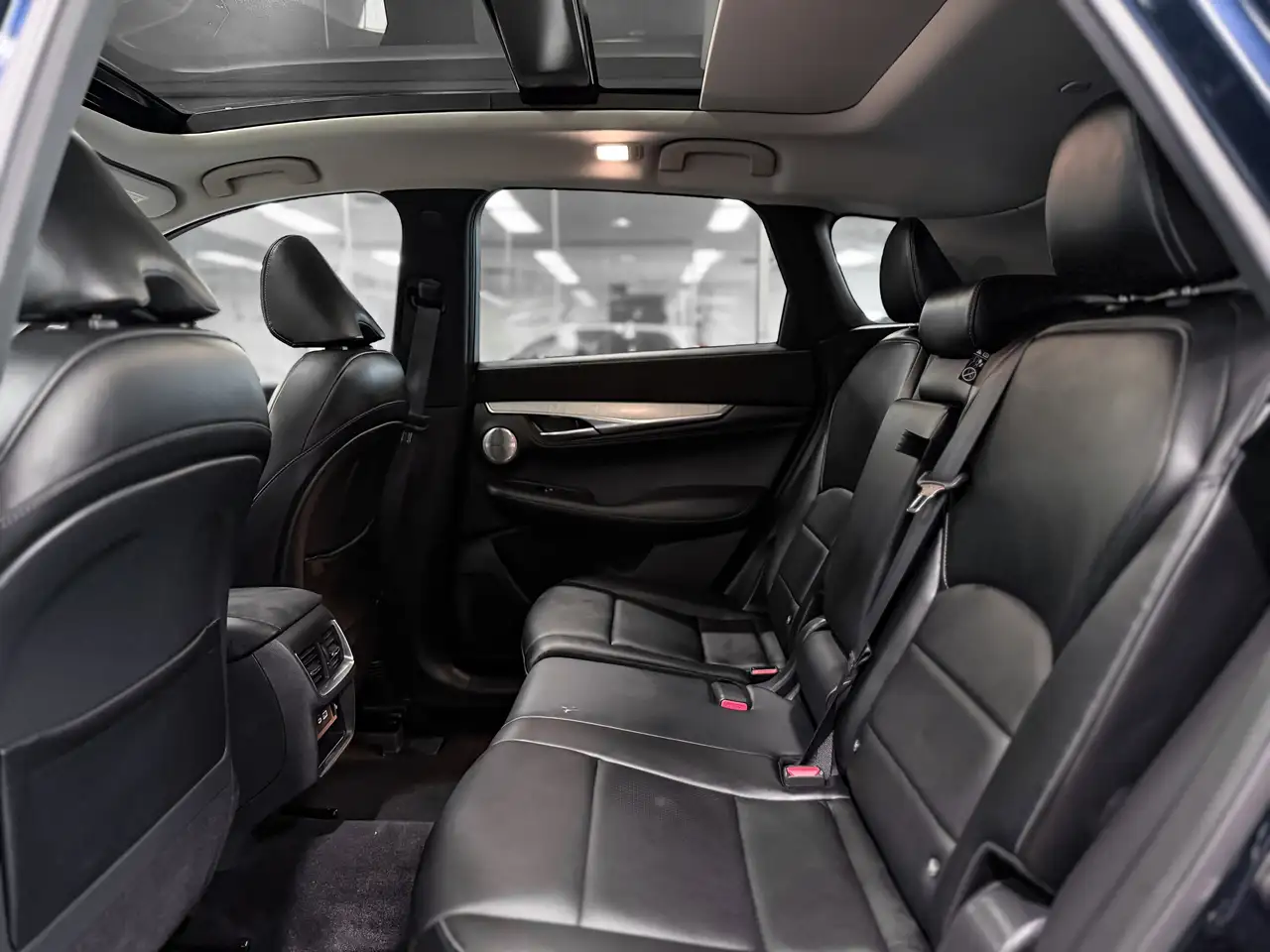 Infiniti QX50 снимка Infiniti QX50