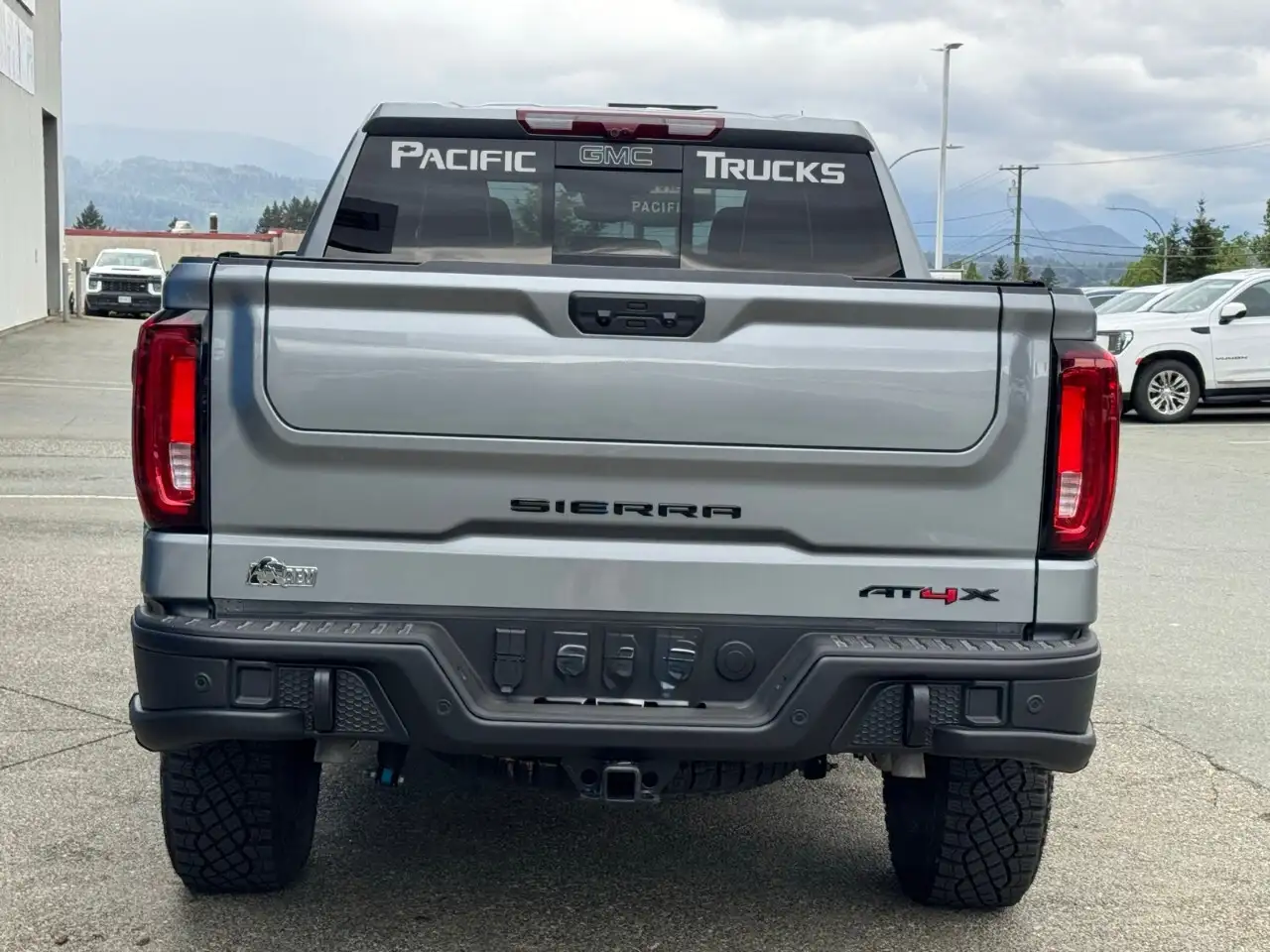 GMC Sierra 1500 снимка GMC Sierra 1500