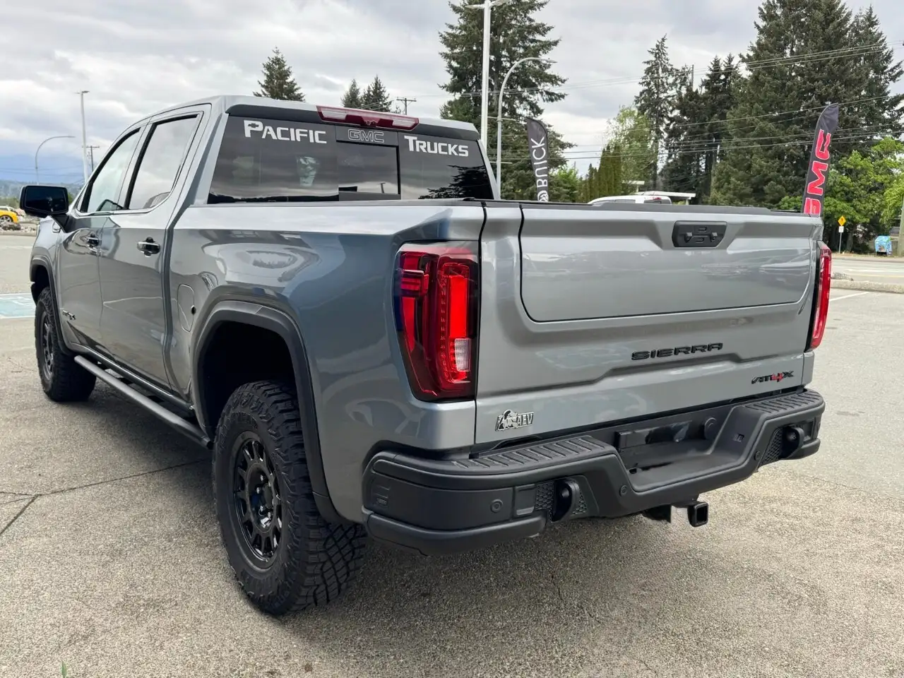 GMC Sierra 1500 снимка GMC Sierra 1500