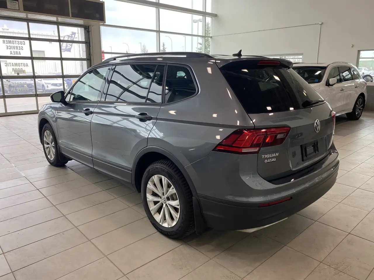 Volkswagen Tiguan снимка Volkswagen Tiguan