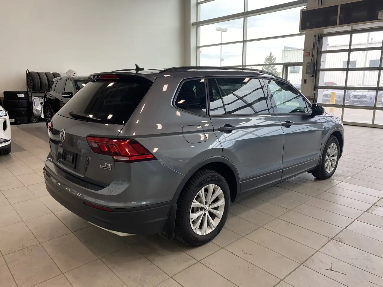 Volkswagen Tiguan снимка Volkswagen Tiguan