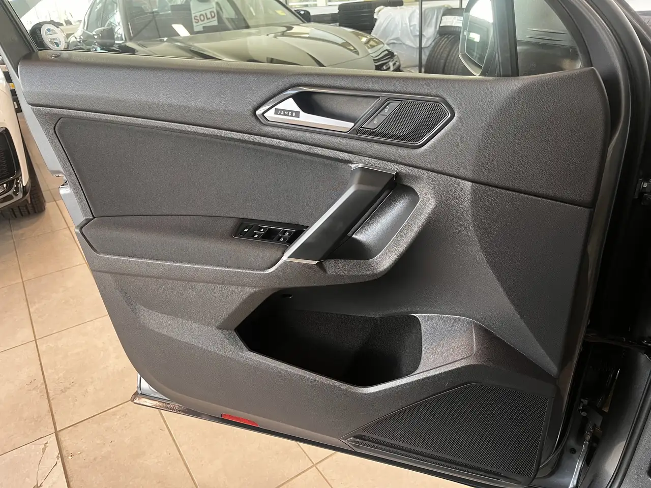 Volkswagen Tiguan снимка Volkswagen Tiguan