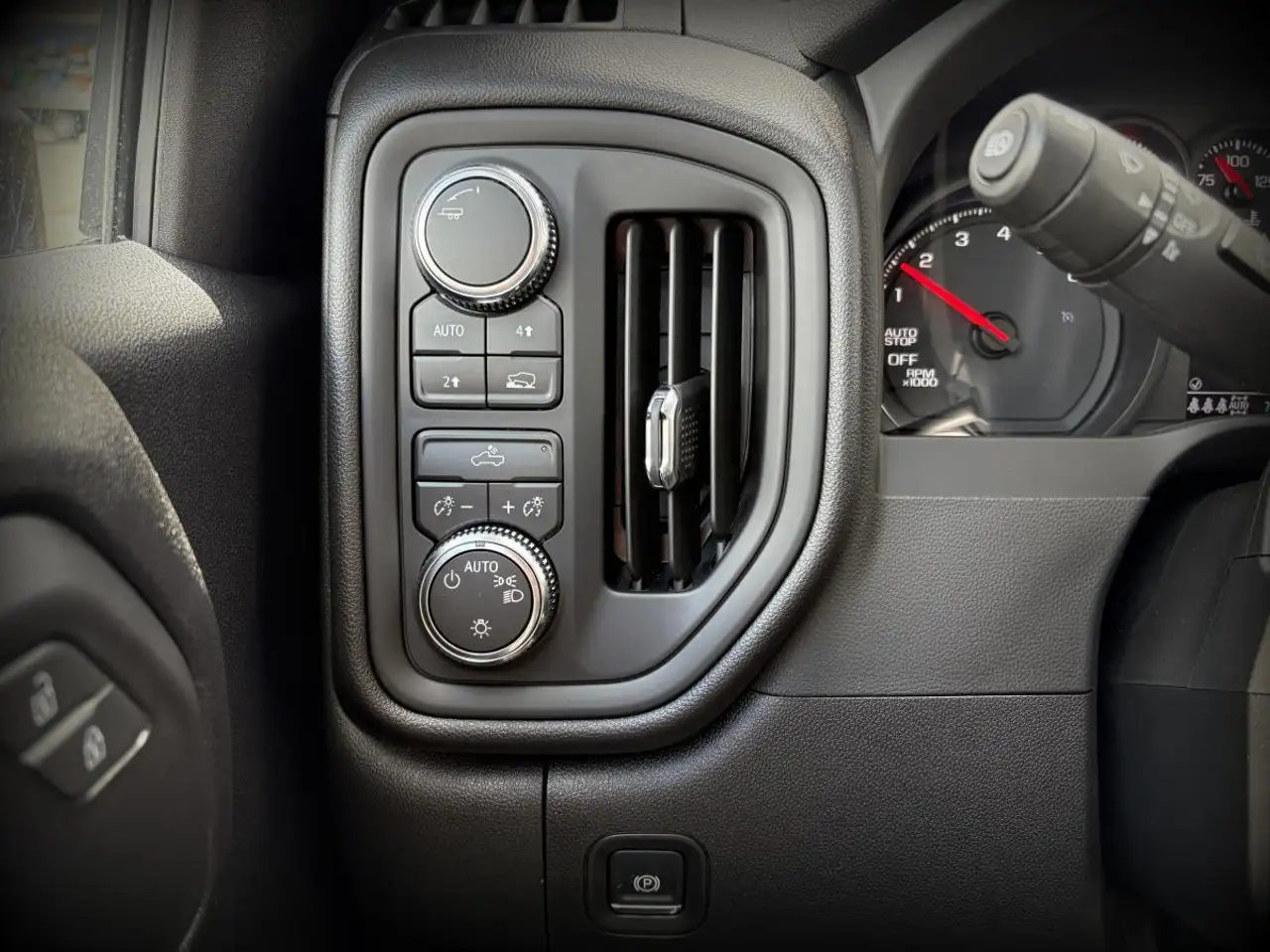 GMC Sierra 1500 fotografie GMC Sierra 1500