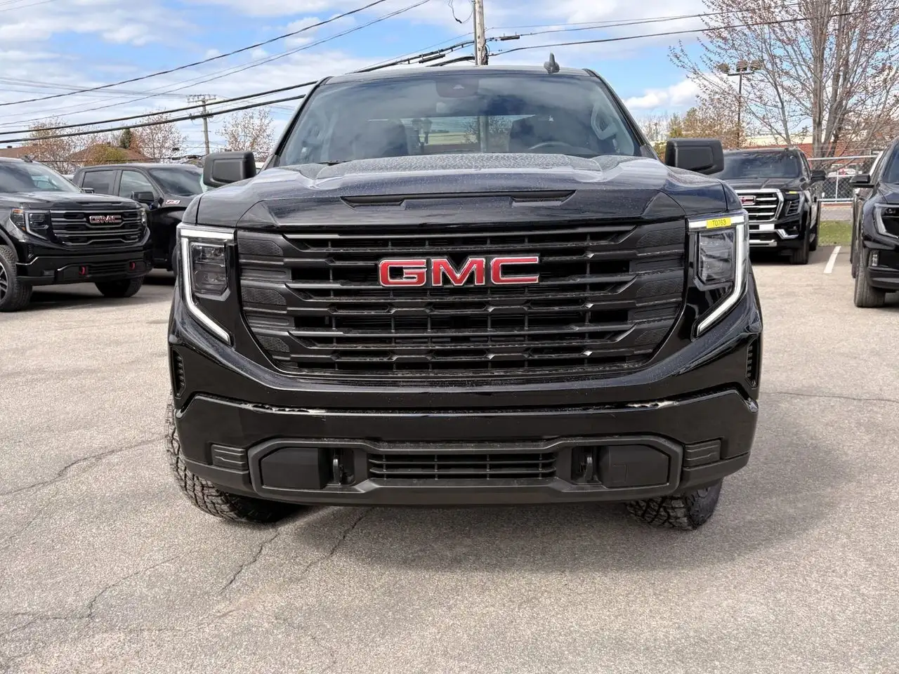 GMC Sierra 1500 снимка GMC Sierra 1500