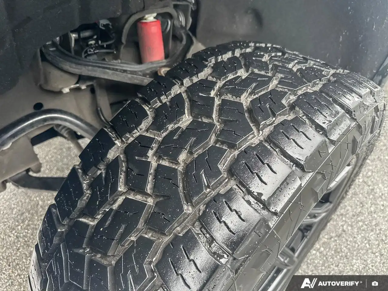 GMC Sierra 3500HD снимка GMC Sierra 3500HD