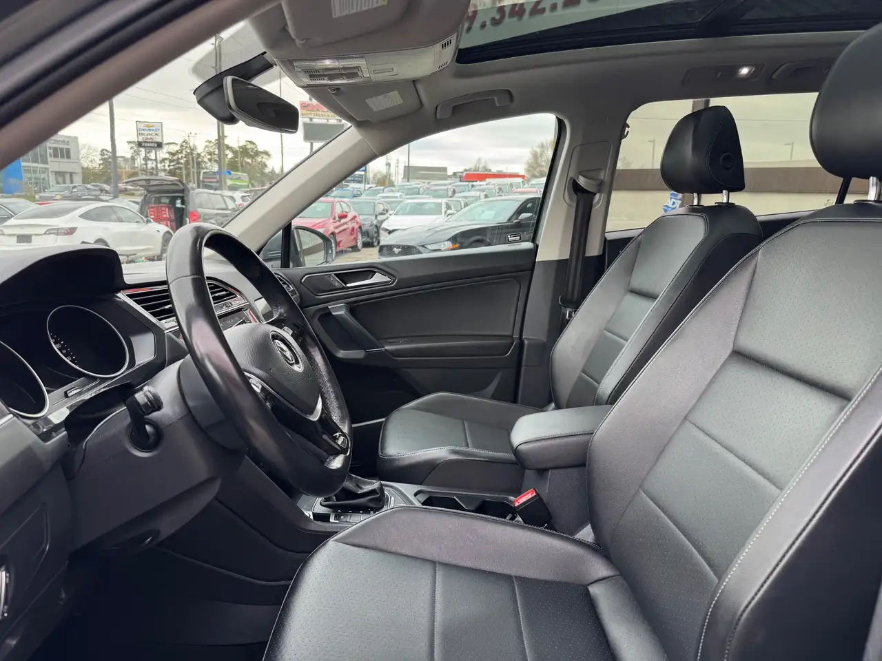 Volkswagen Tiguan photo Volkswagen Tiguan