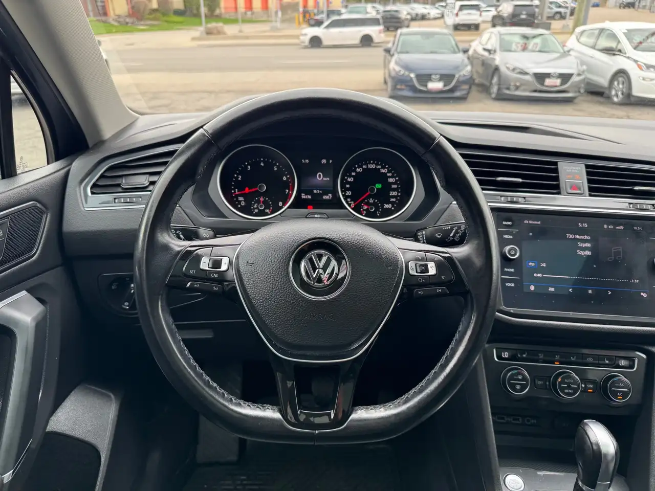 Volkswagen Tiguan photo Volkswagen Tiguan