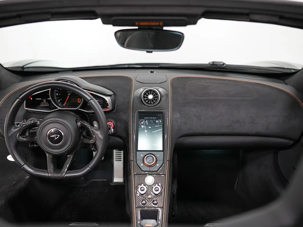 McLaren MP4-12C photo McLaren MP4-12C