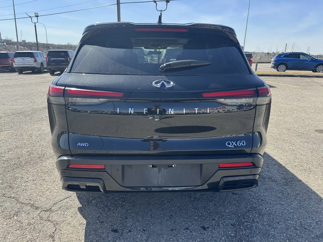 Infiniti QX60 снимка Infiniti QX60