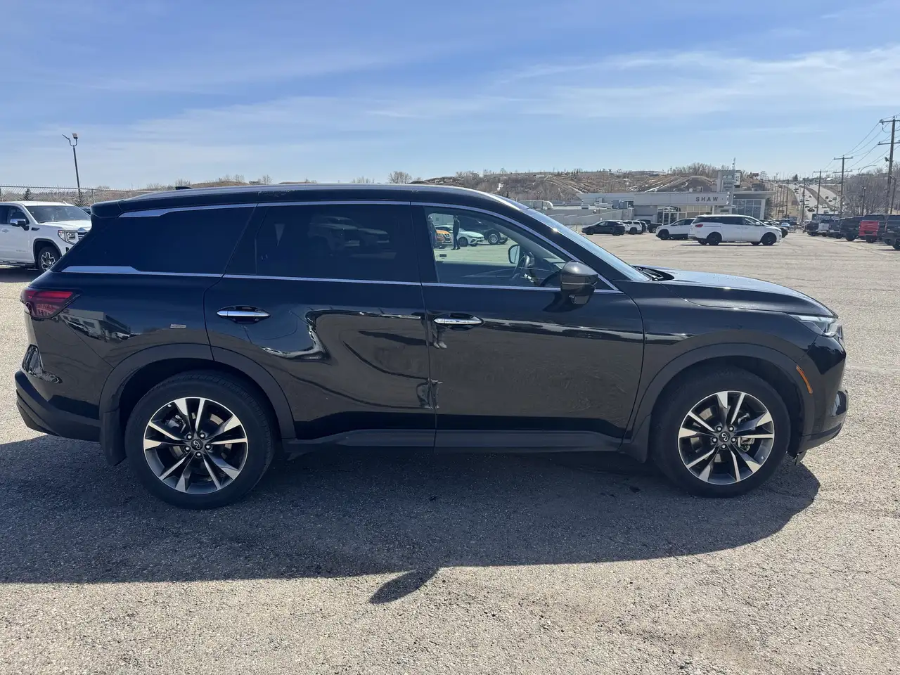 Infiniti QX60 снимка Infiniti QX60