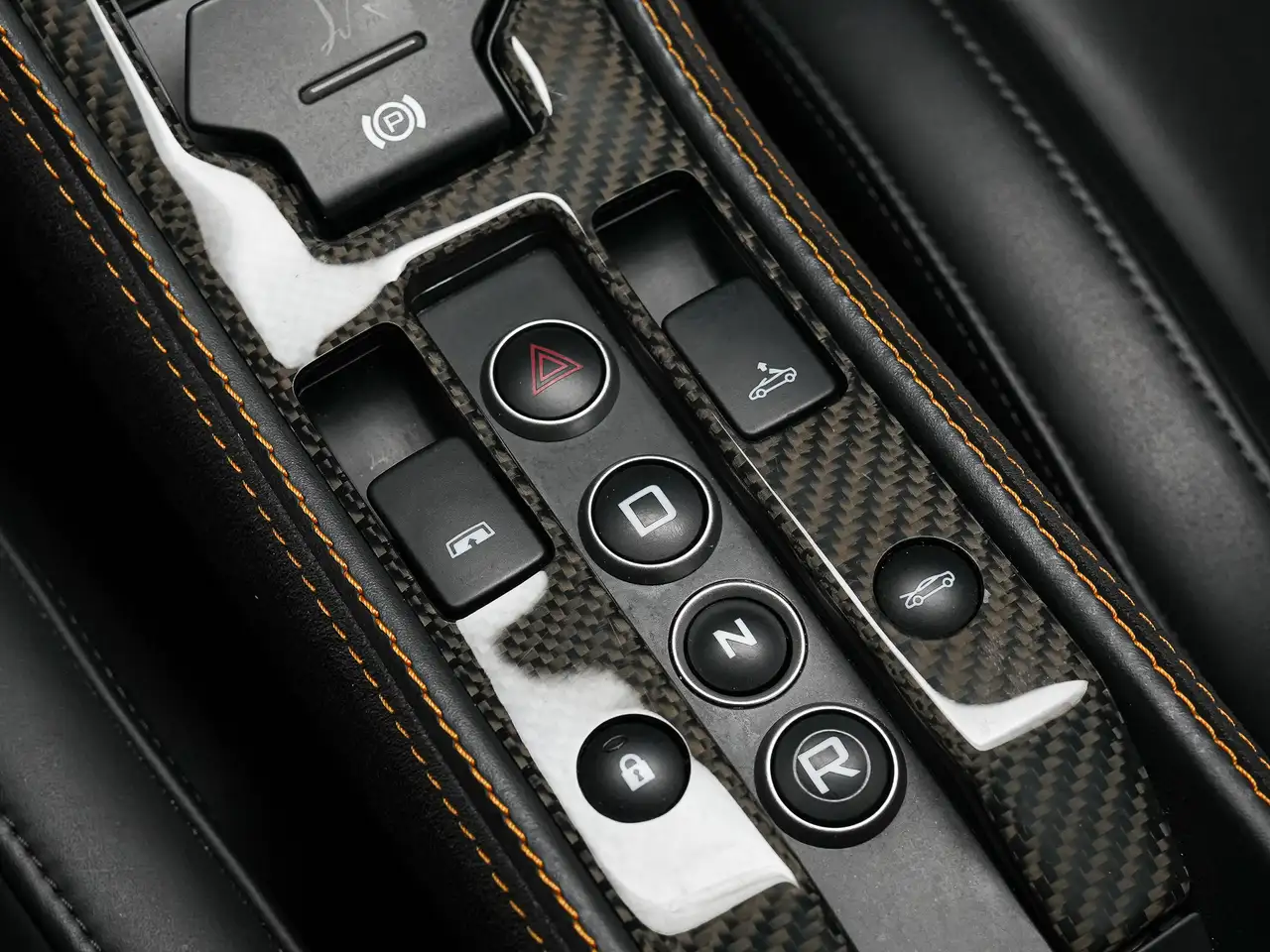 McLaren MP4-12C photo McLaren MP4-12C