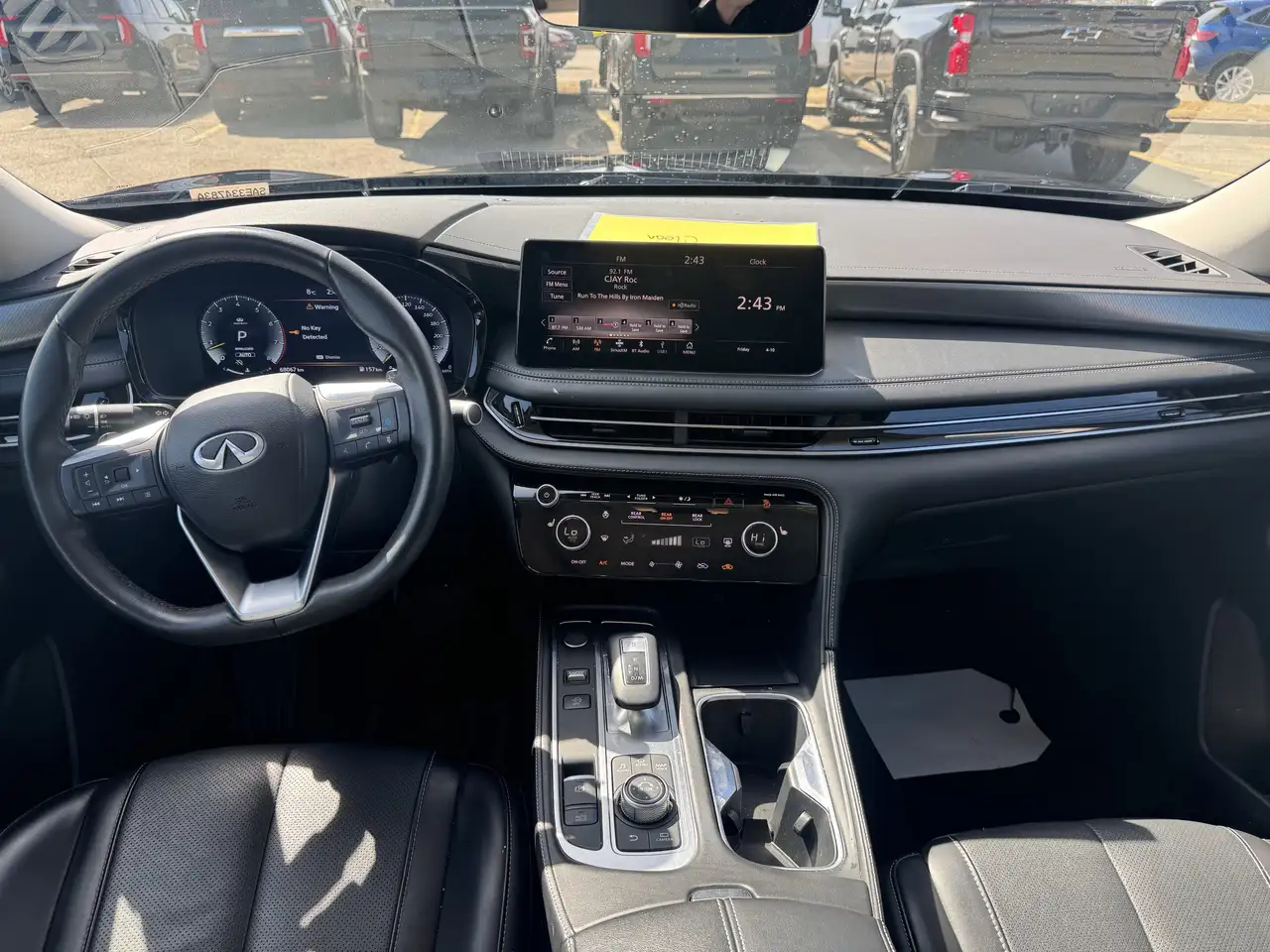 Infiniti QX60 снимка Infiniti QX60