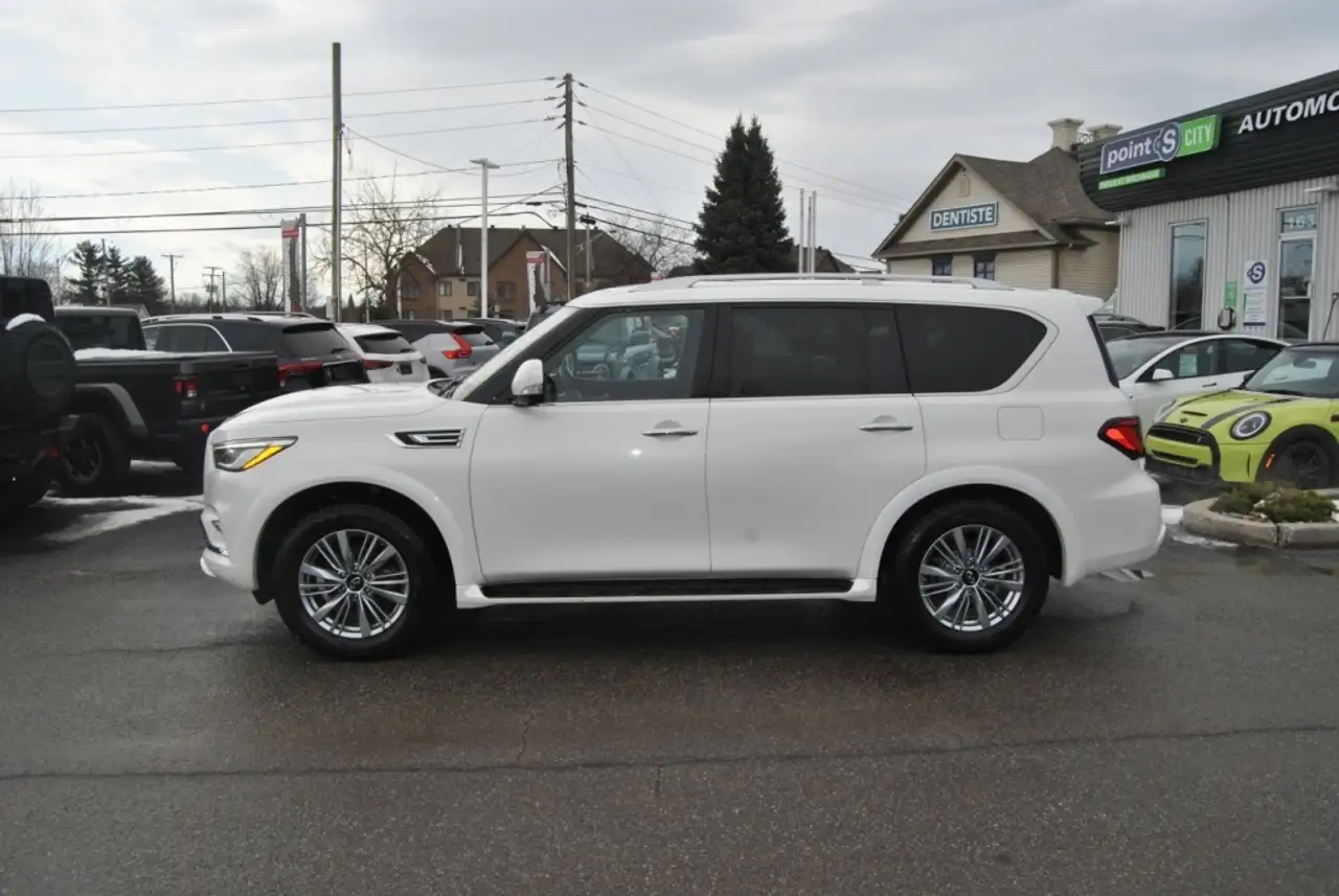 Infiniti QX80 снимка Infiniti QX80