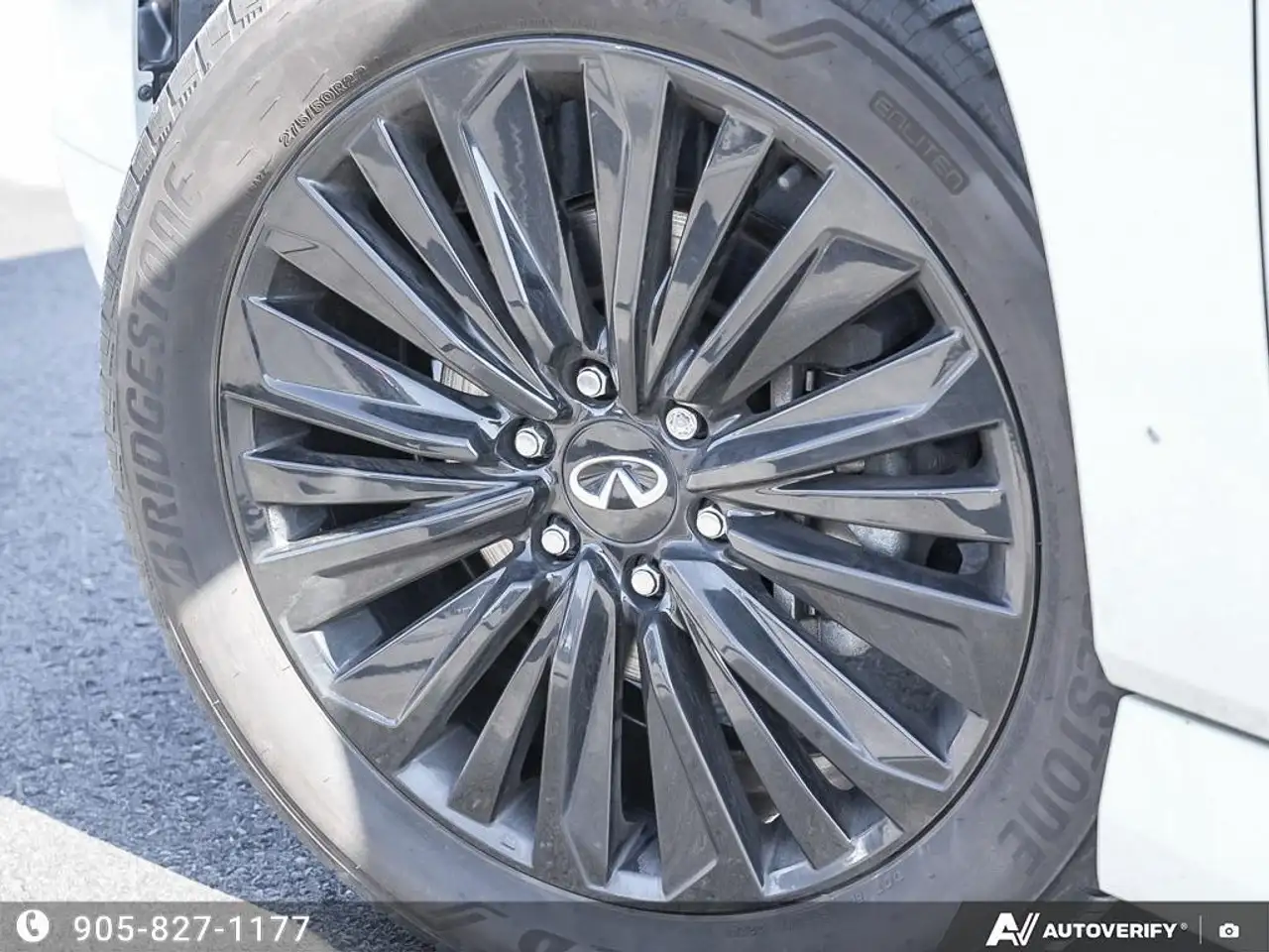 Infiniti QX80 fotografie Infiniti QX80