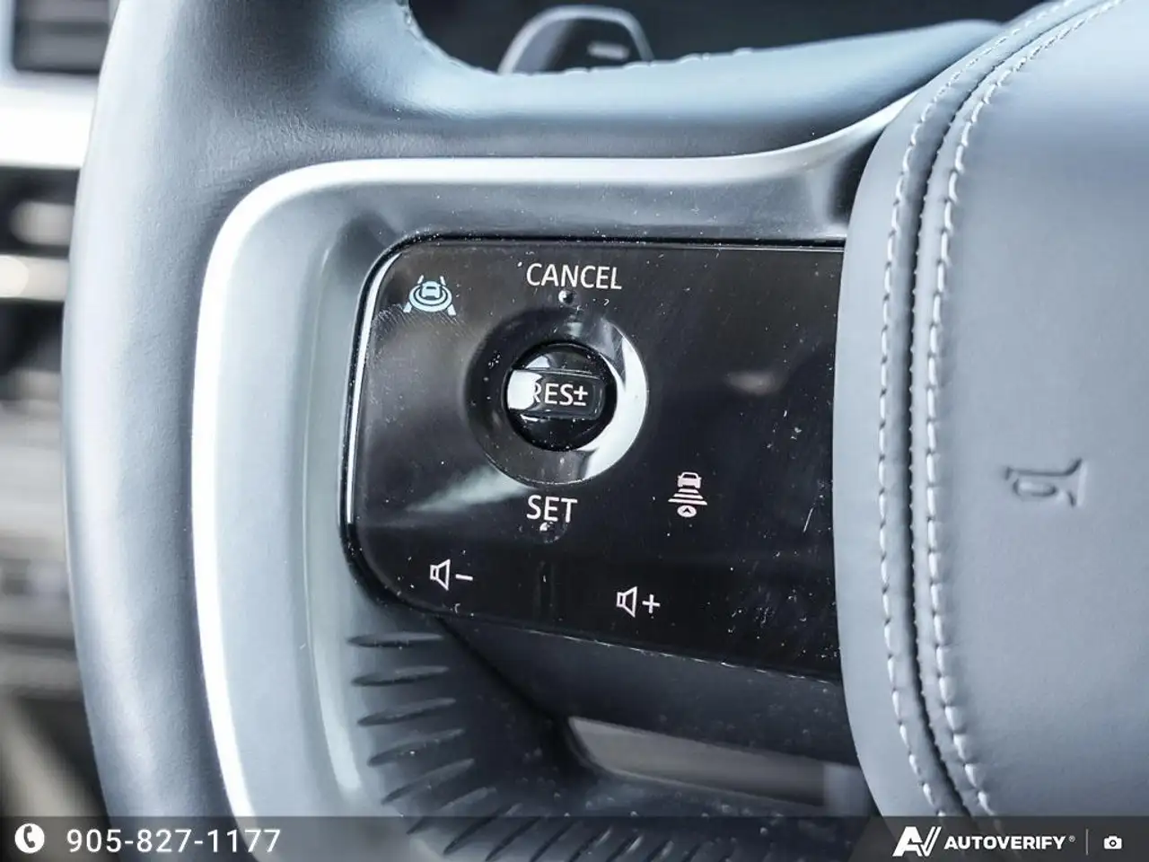 Infiniti QX80 fotografie Infiniti QX80