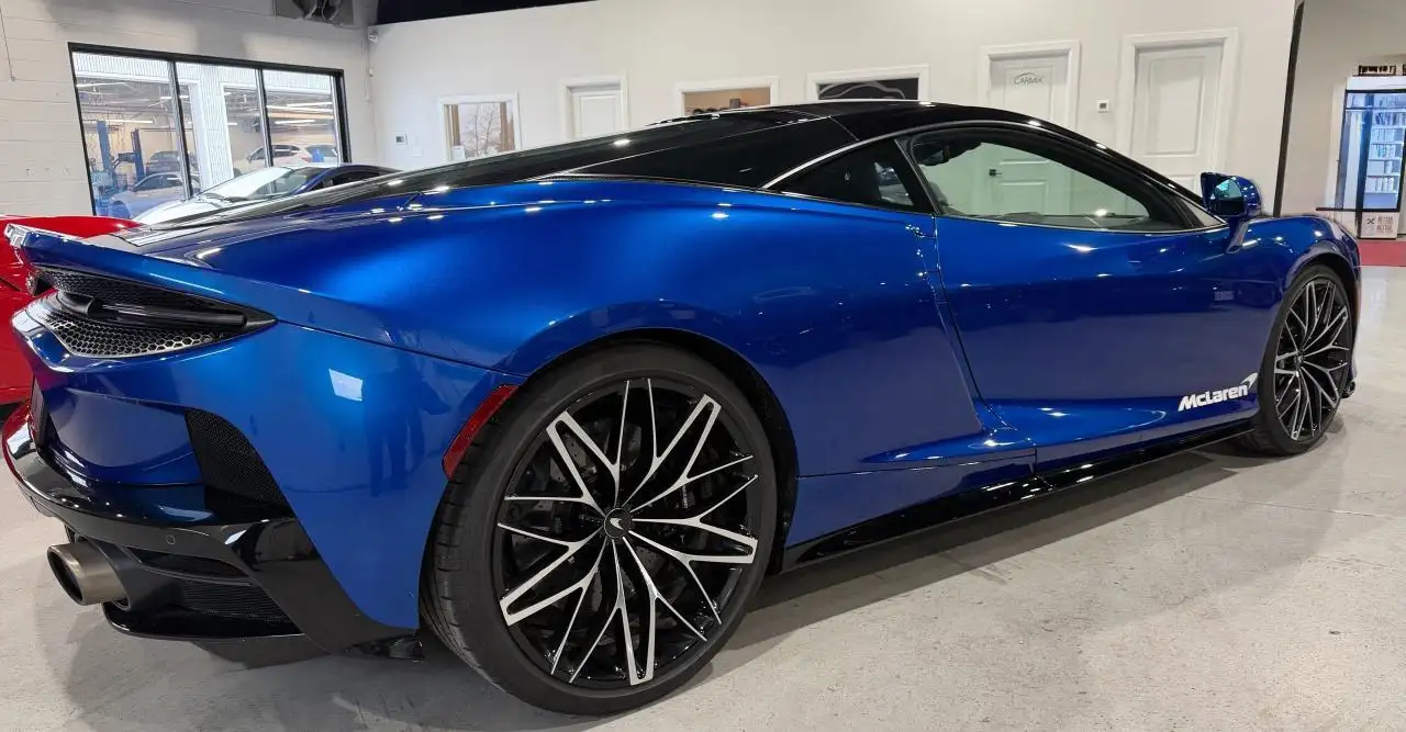 McLaren GT снимка McLaren GT