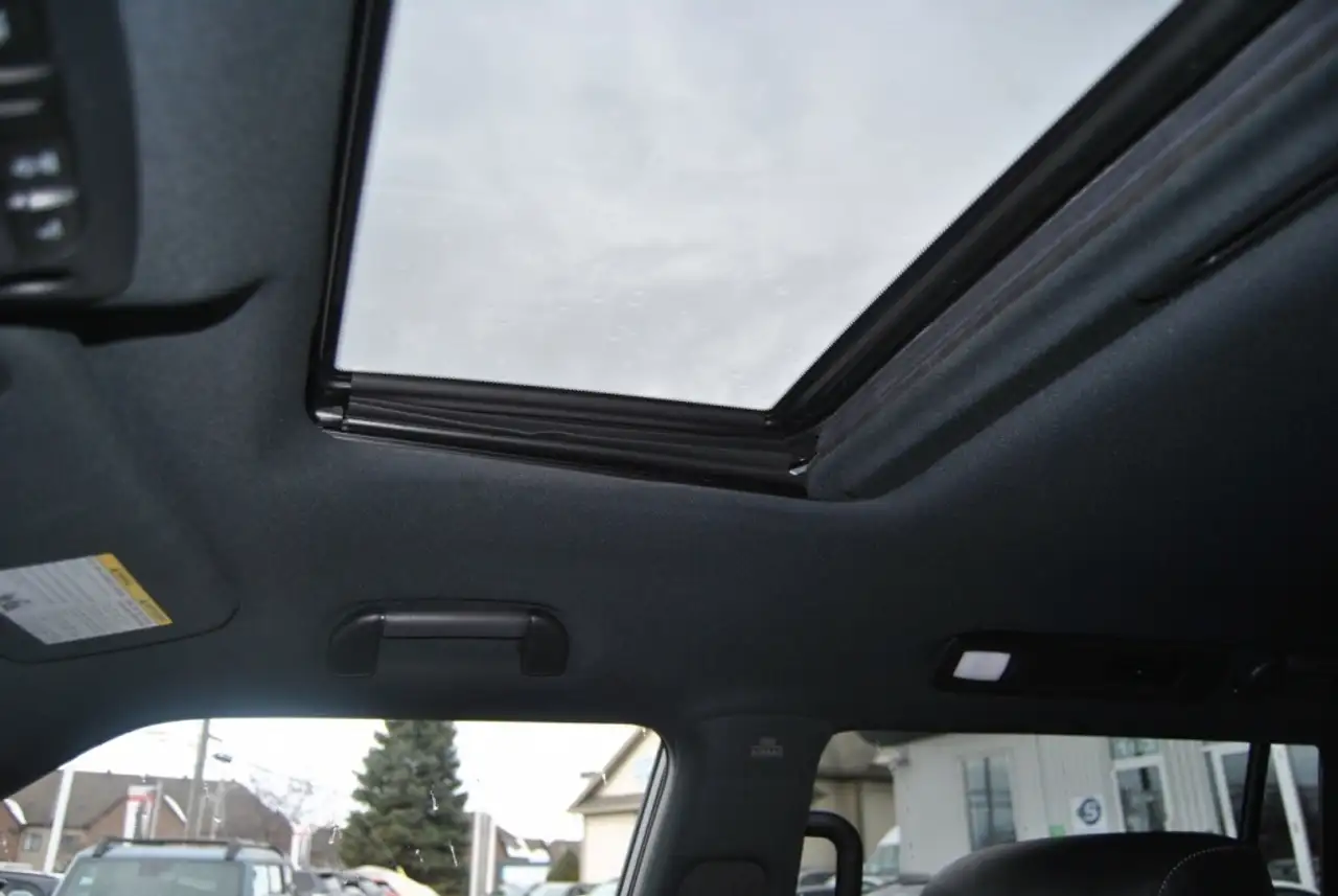 Infiniti QX80 снимка Infiniti QX80