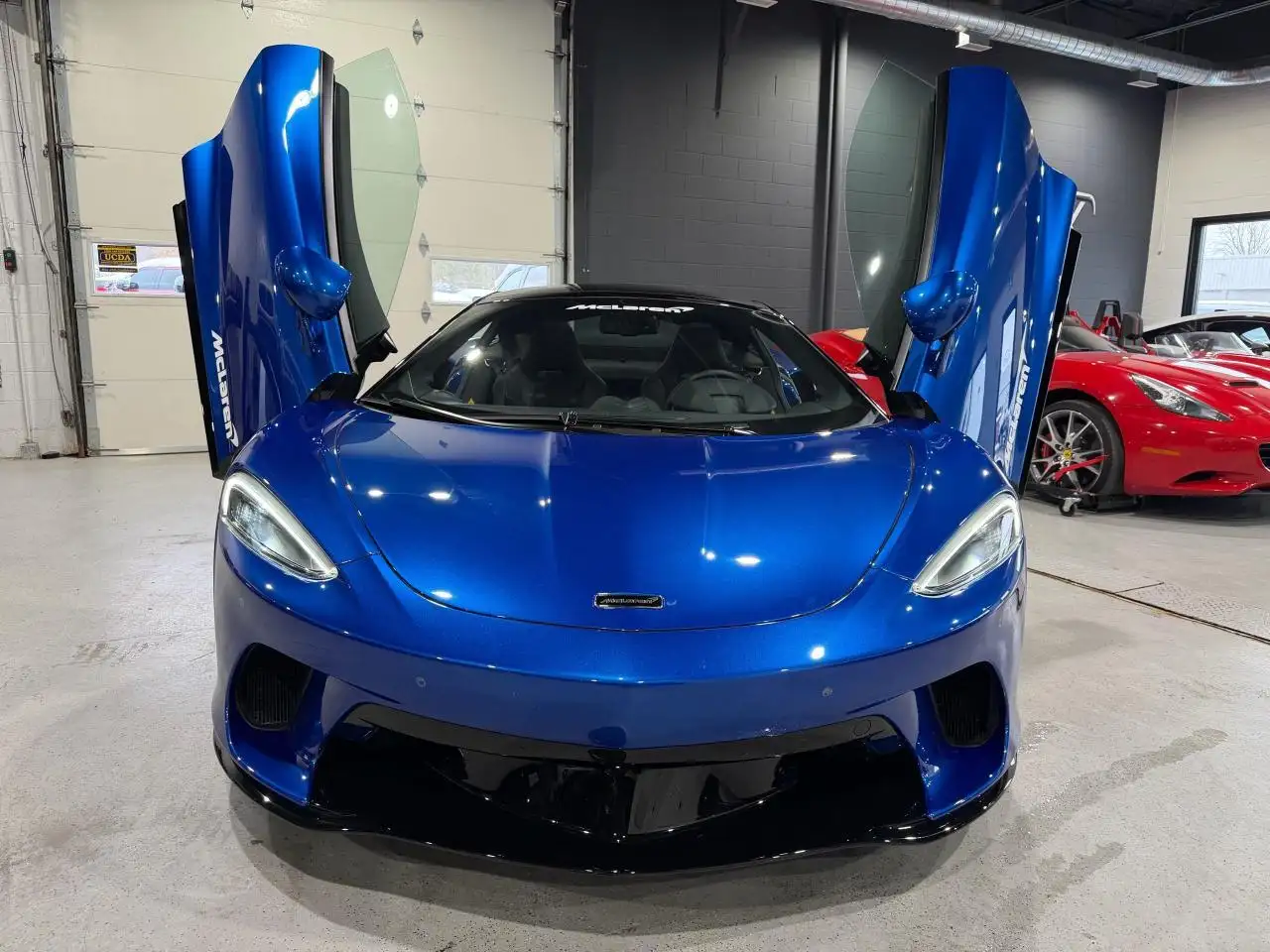 McLaren GT снимка McLaren GT