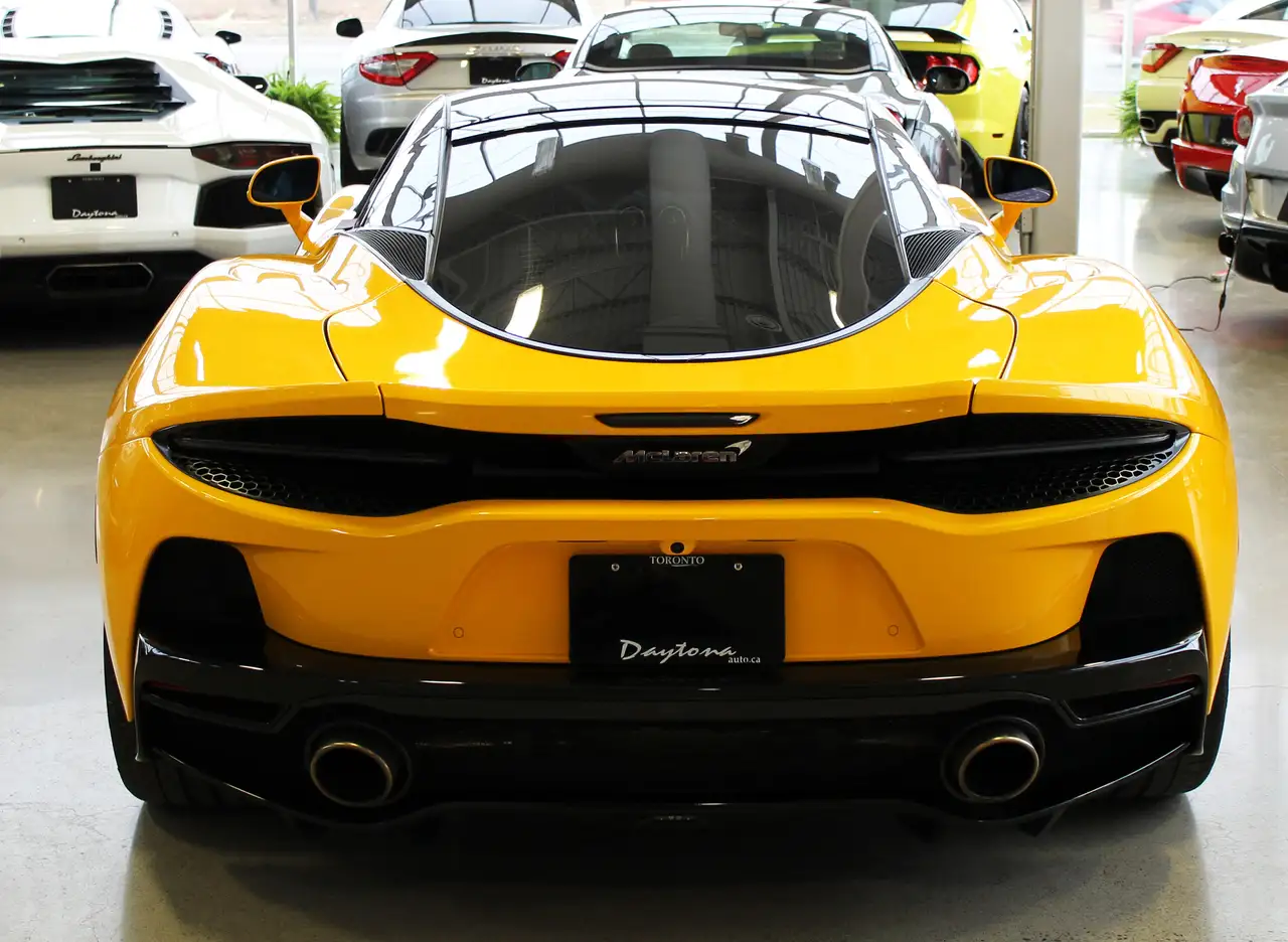 McLaren GT снимка McLaren GT
