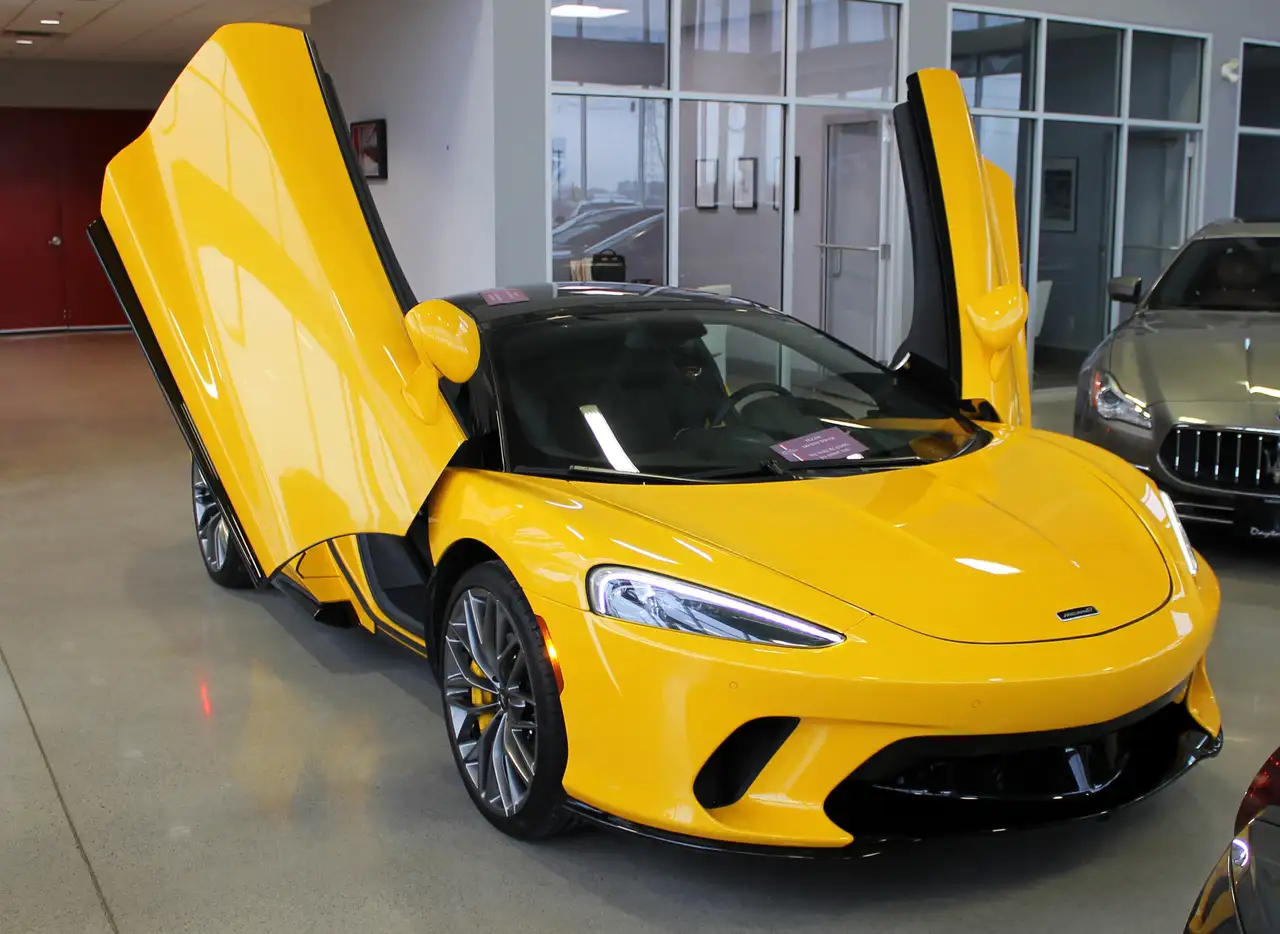 McLaren GT снимка McLaren GT