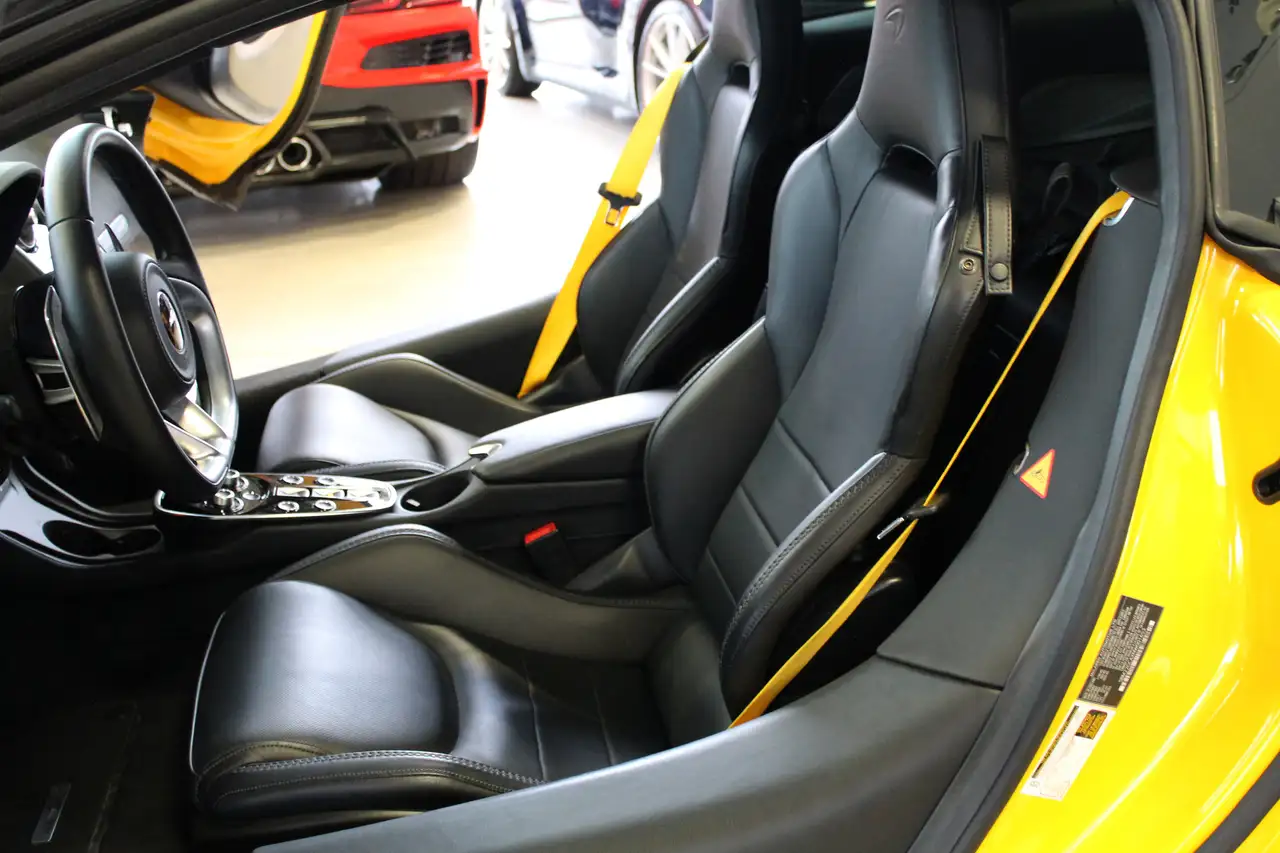 McLaren GT снимка McLaren GT