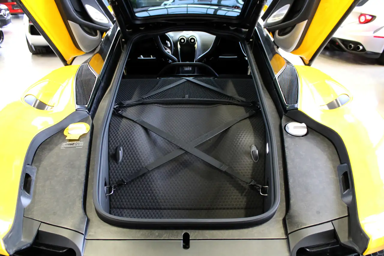 McLaren GT снимка McLaren GT