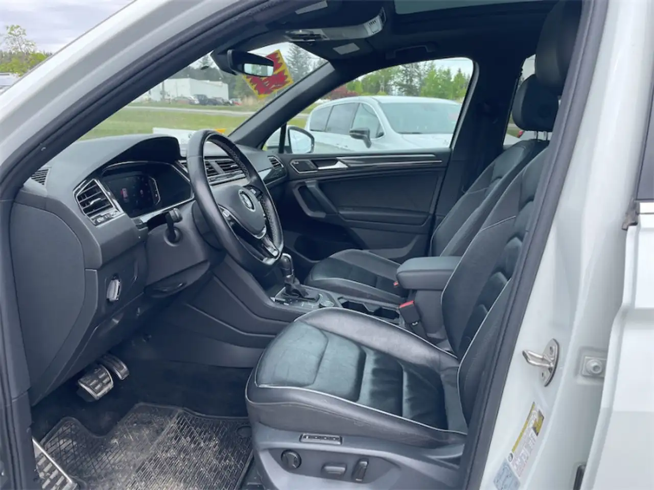 Volkswagen Tiguan снимка Volkswagen Tiguan