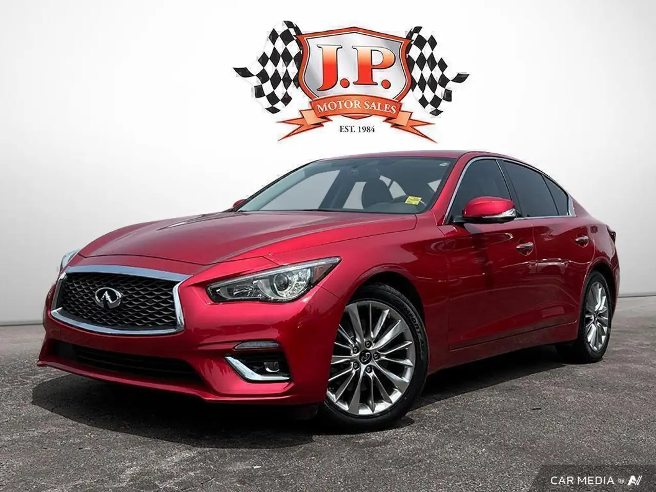 Infiniti Q50 снимка Infiniti Q50