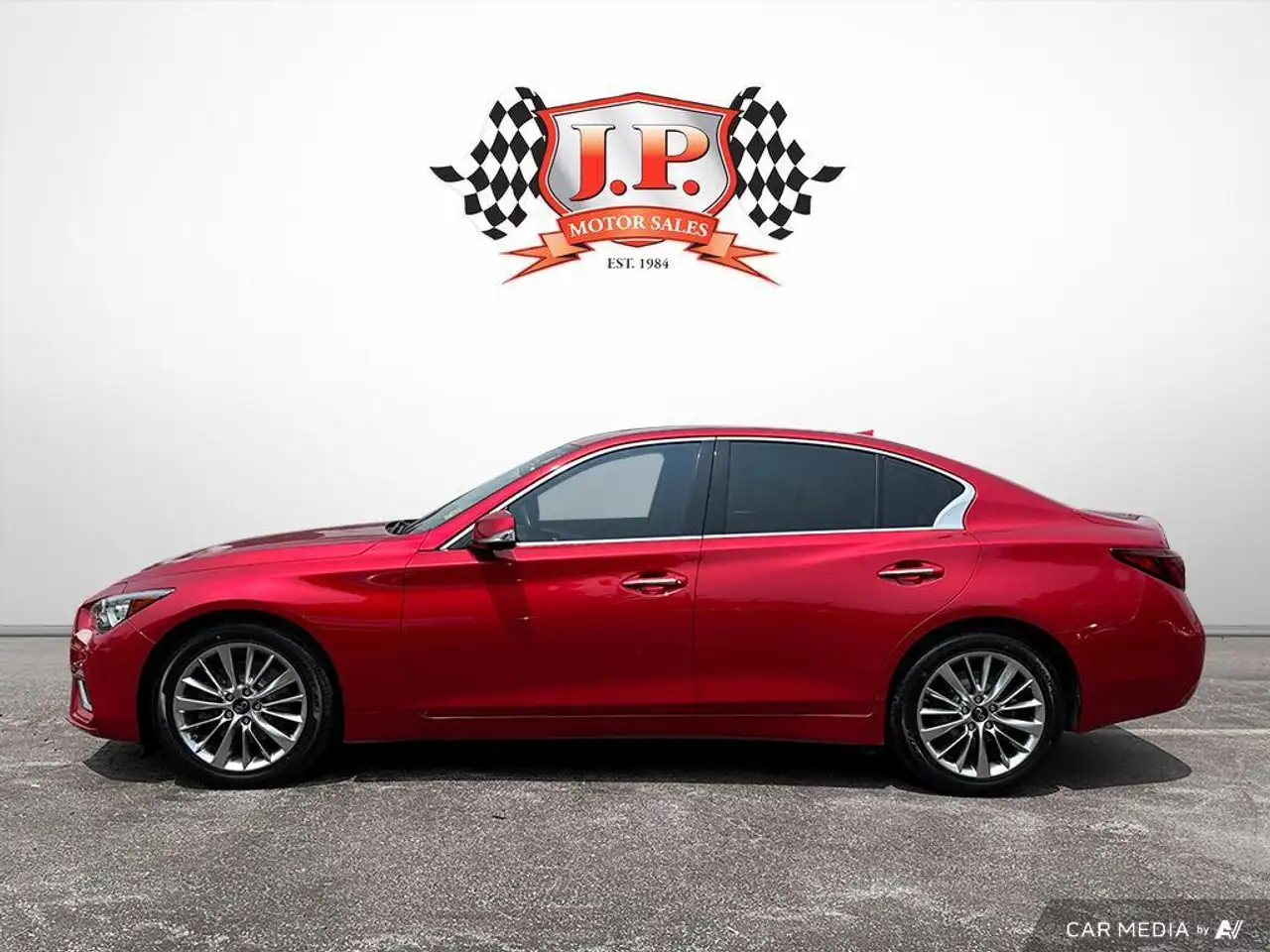 Infiniti Q50 снимка Infiniti Q50
