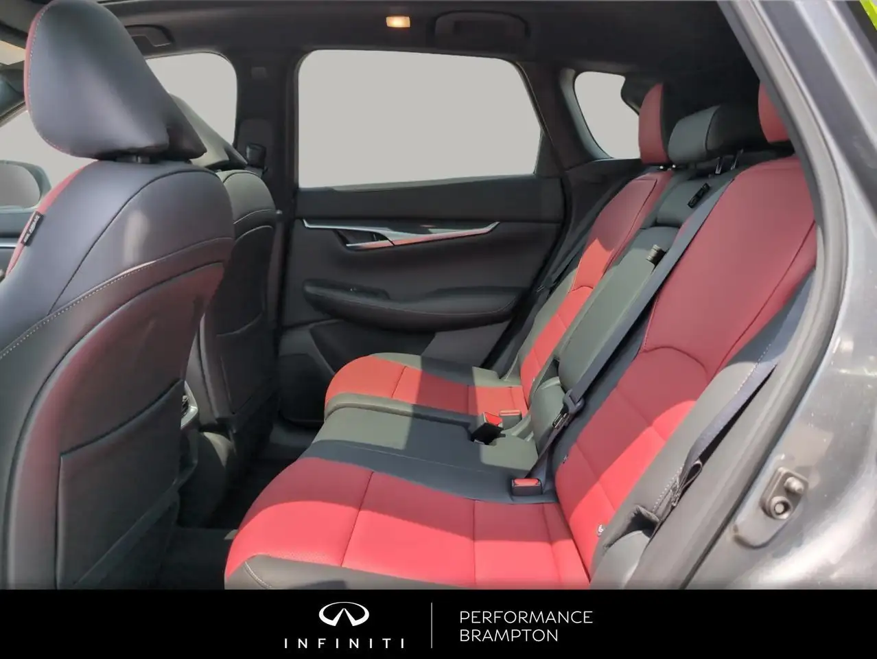 Infiniti QX50 снимка Infiniti QX50
