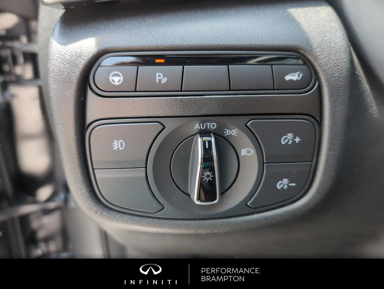 Infiniti QX50 снимка Infiniti QX50