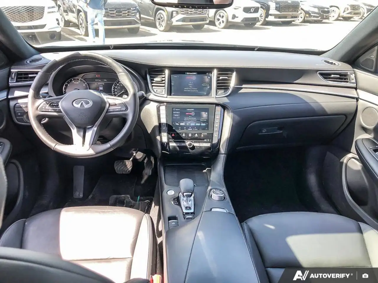 Infiniti QX55 снимка Infiniti QX55