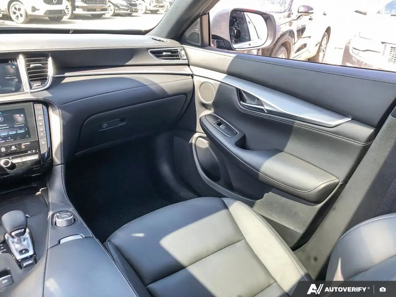 Infiniti QX55 снимка Infiniti QX55
