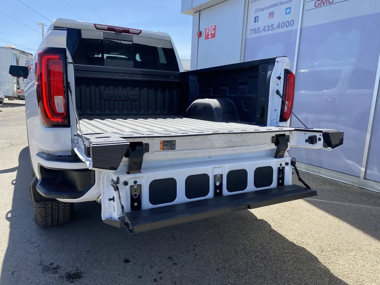 GMC Sierra 1500 снимка GMC Sierra 1500