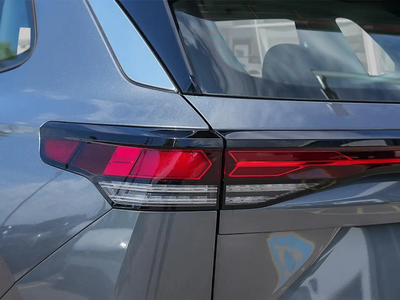 Volkswagen Tiguan снимка Volkswagen Tiguan