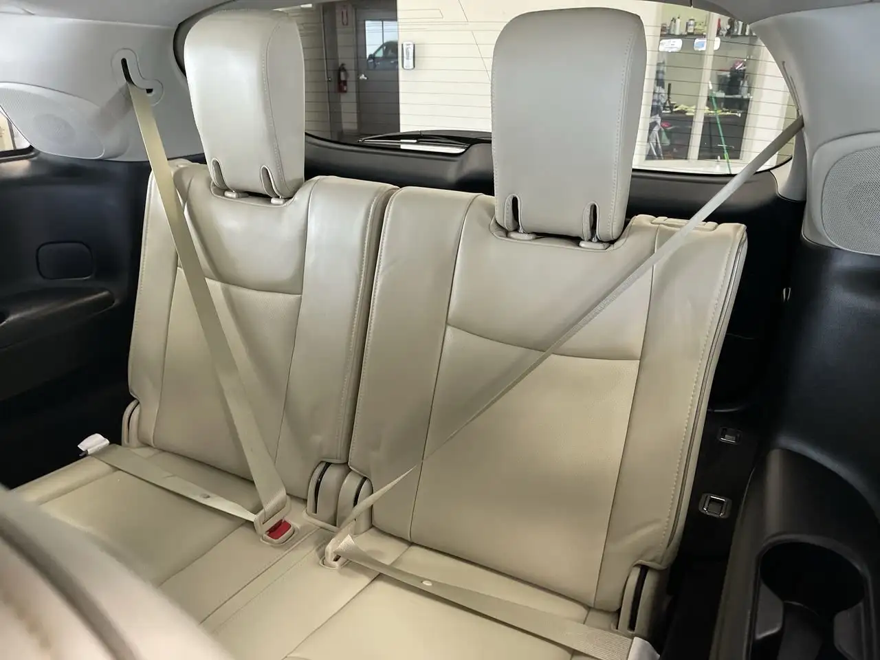 Infiniti QX60 снимка Infiniti QX60