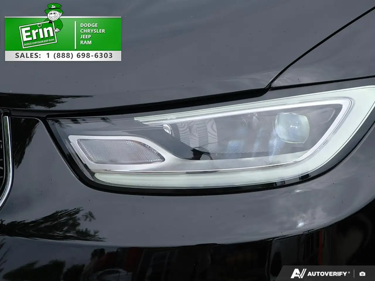 Chrysler Pacifica photo Chrysler Pacifica