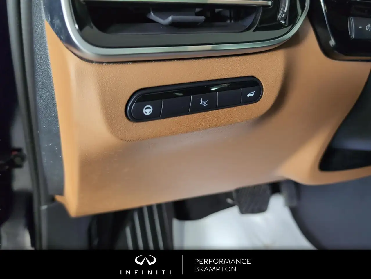 Infiniti QX60 снимка Infiniti QX60