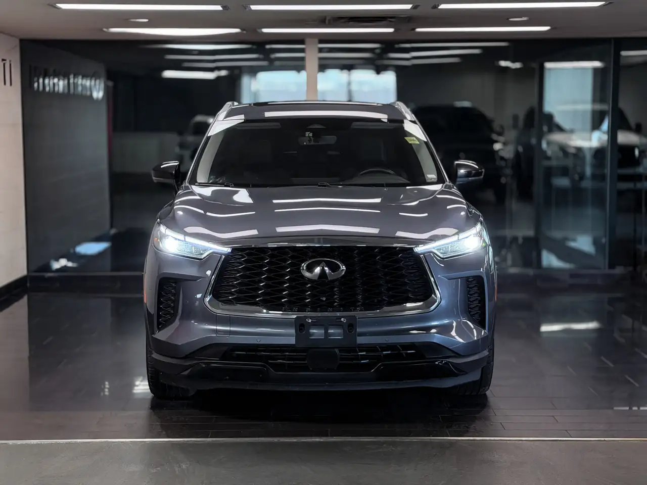 Infiniti QX60 снимка Infiniti QX60
