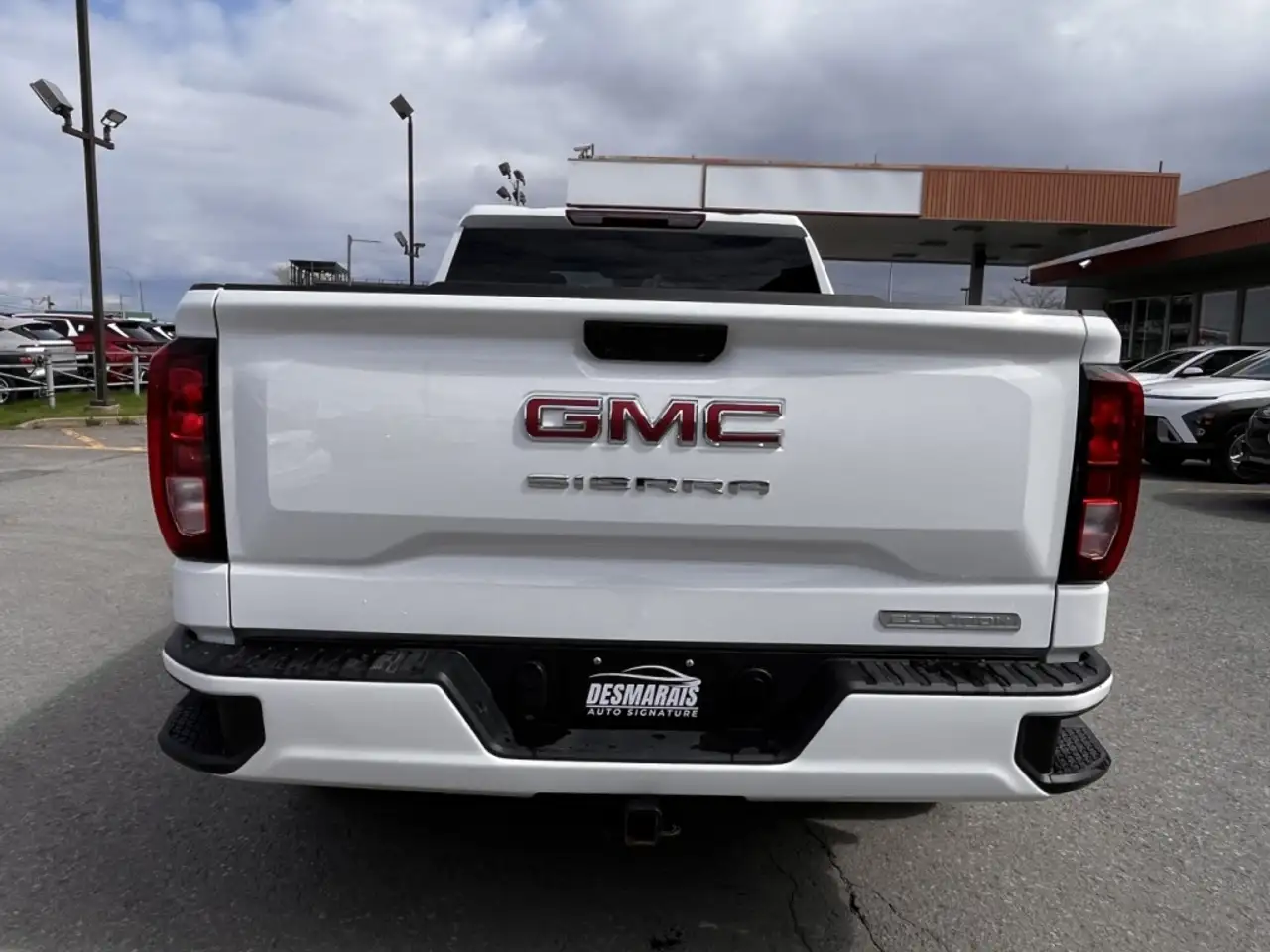 GMC Sierra 1500 снимка GMC Sierra 1500
