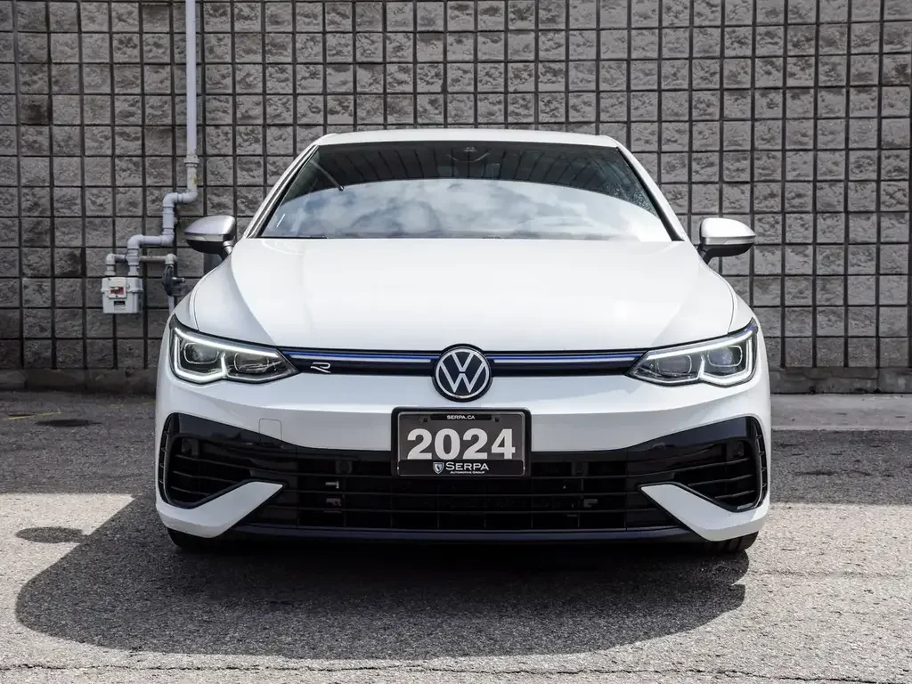 Volkswagen Golf R снимка Volkswagen Golf R